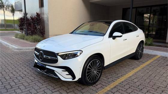 MERCEDES-BENZ GLC 300 2.0 MHEV AMG LINE COUPÉ 4MATIC 9G-TRONIC MERCEDES-BENZ GLC 300 2.0 MHEV AMG LINE COUPÉ 4MATIC 9G-TRONIC